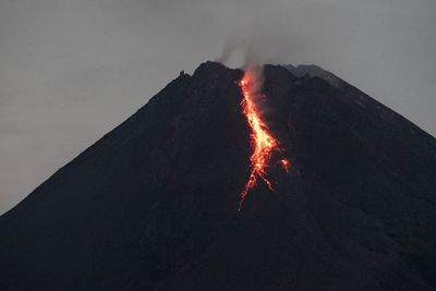BPPTKG Catat Gunung Merapi 36 Kali Keluarkan Lava Pijar