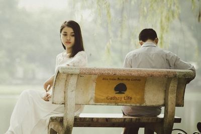 6 Cara Menghadapi Pasangan yang Hobi Mengungkit Kesalahan Masa Lalu