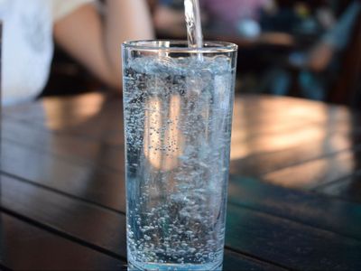Cuma 5 Langkah, Cara Mudah Cek Kualitas Air Minum di Rumah