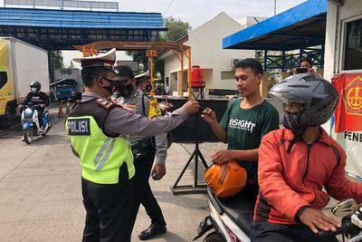 Program Jakarta Bermasker, Polres Tj Priok Bagikan Ribuan Masker Gratis