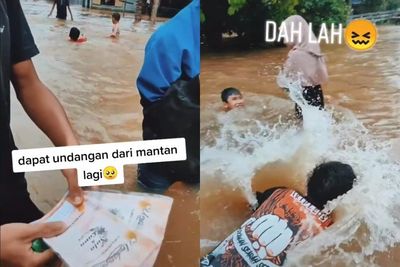 Tak Hanya Dilanda Banjir, Derita Pria Ini Bertambah Lantaran Dapat Undangan Nikahan Mantan
