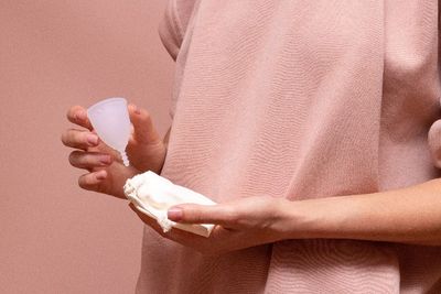 5 Makanan Ini Membantu Menstruasi Lebih Lancar
