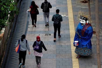 Kemendagri Laporkan Jumlah Penduduk Indonesia Mencapai 271,35 Juta Jiwa