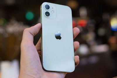 Kurang Laris, Apple Alihkan Sebagian Produksi iPhone 12 Mini ke iPhone 12 Pro