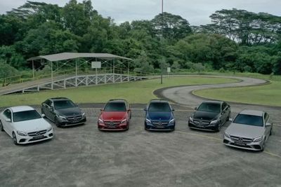 Mercedes-Benz Ramaikan Pasar Kendaraan dengan Luncurkan Dua Kendaraan Sedan C-Class