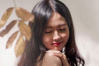 Sering Salah Shade Foundation? Ini Cara Kenali Undertone Kulit Biar Nggak Zonk Lagi