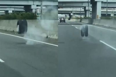 Detik-detik Ban Truk Pengangkut Air Copot di Tol Jagorawi, Menggelinding ke Sana-Sini