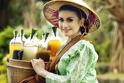 Jamu Gendong vs Jamu Buatan Sendiri, Mana yang lebih Baik?