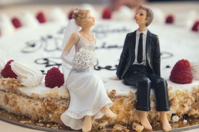 Unik, Pasangan Pengantin Ini Hidangkan Mi Instan Untuk Para Tamu