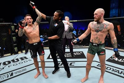 Kalah dari Dustin Poirier, Conor McGregor Cedera Betis, Butuh Istirahat 6 Bulan