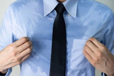 Mengapa Tubuh Mudah Berkeringat walau Cuacanya Dingin? Kenali Juga Cara Mengatasinya
