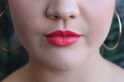 Atasi Bibir Kering, Berikut Ini Rekomendasi Lip Cream yang Cocok saat Musim Hujan