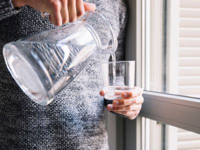 Trauma Masa Kecil, Pria Ini Tak Pernah Minum Air Putih Selama 20 Tahun