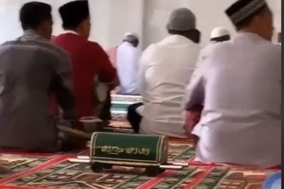 Unik! Kotak Amal ini Berbentuk Keranda, Netizen: Auto Banyak yang Sedekah