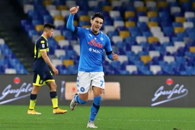 Napoli Masuk Empat Besar Setelah Perpanjang Penderitaan Parma