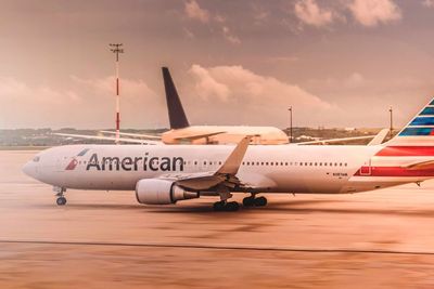Hindari PHK Akibat Covid-19, American Airlines Terpaksa Bersiap Cutikan Karyawannya
