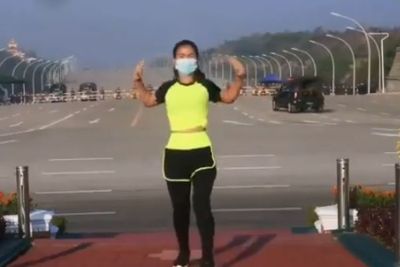 Viral Wanita Asik Senam Aerobik Ampun Bang Jago di Tengah Kudeta Militer Myanmar