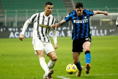 Ronaldo Bawa Juventus Menangkan Leg Pertama Semifinal
