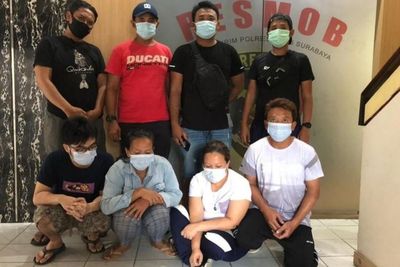 Terlalu Kompak , Satu Keluarga di Surabaya Berakhir Ditangkap Polisi