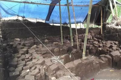 Penemuan Bangunan Zaman Mataram Kuno Diduga Pemukiman Biksu di Candi Pawon