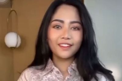 Viral Video Rachel Vennya Review Produk Endorse, Netizen Salfok ke Tatapan Matanya