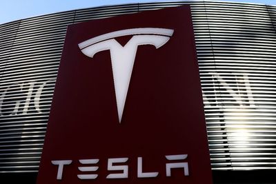 Hendak Investasi di Indonesia, Tesla Ingin Kembangkan Sistem Penyimpanan Energi