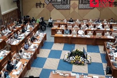 Sempat Tak Hadir Dalam Rapat Kerja, Komisi IX DPR Semprot Menkes