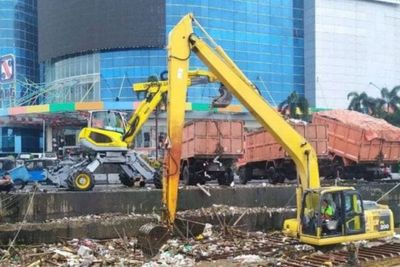 13 Pintu Air di Jakarta Siaga III, BMKG Minta Warga Waspada