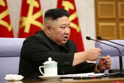 Kim Jong Un Larang Warga Pakai Jeans Ketat Hingga Anting-anting, Diancam Penjara