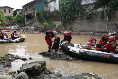 Sejumlah Perkumpulan di Medan Gelar Aksi Bersih Sungai dan Wisata Arung Sungai Babura