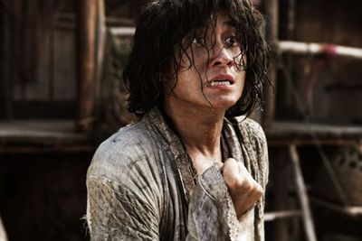 Rayakan Imlek #DirumahAja dengan 5 Film Stephen Chow di Netflix Berikut Ini!