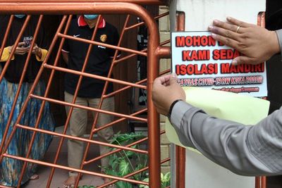 Terpapar Covid-19? Jangan Isolasi Mandiri Tanpa Konsultasi dengan Dokter