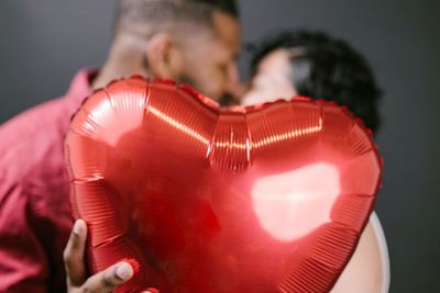 Fakta Mengerikan Hari Valentine yang Berasal dari Tradisi Penyiksaan Wanita