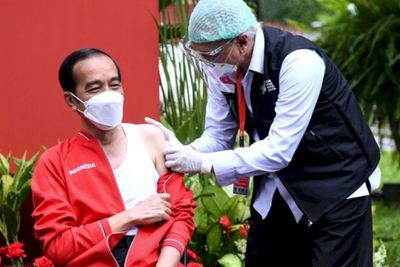 Jokowi Beri Sanksi Penolak Vaksin, DPR: Pemerintah Cederai Kesepakatan Bersama