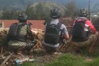 Suasana Menegangkan saat Personel Gabungan Polri-TNI Baku Tembak dengan KKB Papua