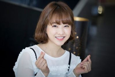 Salut! Park Bo Young Rayakan Ulang Tahunnya dengan Memberi Donasi untuk Orang Kurang Mampu