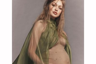 Intip Rutinitas Skincare Gigi Hadid Saat Hamil yang Aman Untuk Bayinya