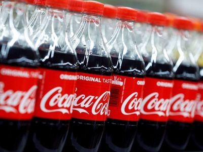 Perangi Limbah Plastik, Coca-Cola akan Daur Ulang Botol Kemasannya di AS