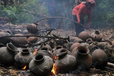 FOTO: Pembuatan Gerabah Dengan Teknik Tatap Landas