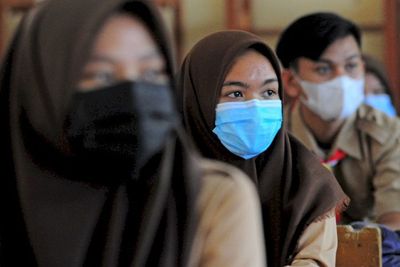 Tolak SKB 3 Menteri Soal Seragam, DPR Lihat Wali Kota Pariaman Sedang Dilema