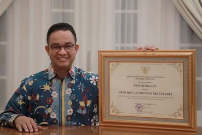 Ekonomi DKI Jakarta Minus 2,14 Persen, Ini Kata Anies