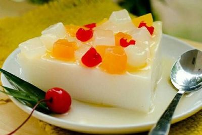 Untuk Pencuci Mulut, Yuk Bikin Puding Jelly Soya Pakai Topping Leci