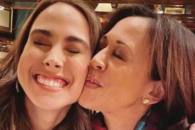 Gedung Putih Meminta Meena Harris Tidak Menggunakan Kata Harris di Belakang Namanya