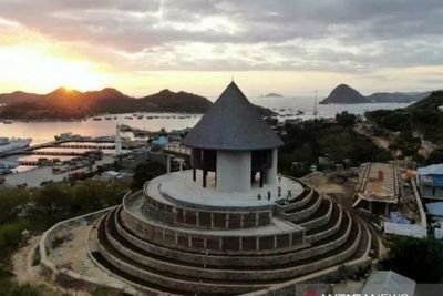 Laporan Progres Pembangunan Kawasan Pariwisata Puncak Waringin-Batu Cermin Labuan Bajo