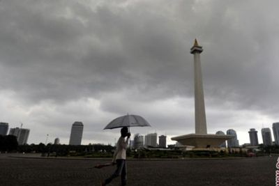 LAPAN Prediksi Cuaca Ekstrem di Jakarta Selama 2 Hari Kedepan, Tetap Waspada 