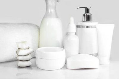 Benarkah ASI Bisa Dijadikan Skincare Untuk Bikin Awet Muda?