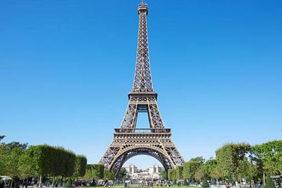 Sambut Olimpiade 2024, Menara Eiffel Akan Didandani Warna Baru yang Lebih Cerah