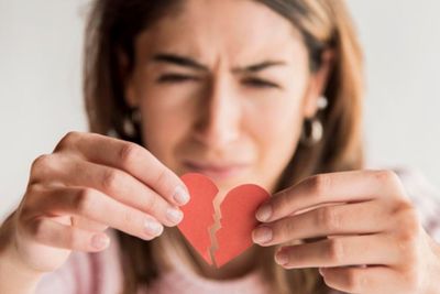 Hati-hati Bermain Cinta, 4 Zodiak Ini Sering Membuat Patah Hati!