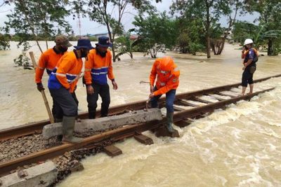 Akibat Banjir, KAI Kembali Batalkan Seluruh Perjalanan KA Dari dan Menuju Jakarta