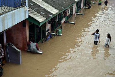 Pangdam-Kapolda Metro Kembali Tinjau Lokasi Tanggul Jebol di Bekasi